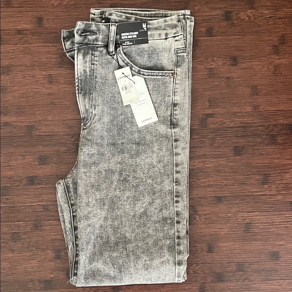 Express Gray Denim Jeans - Picture 3 of 5
